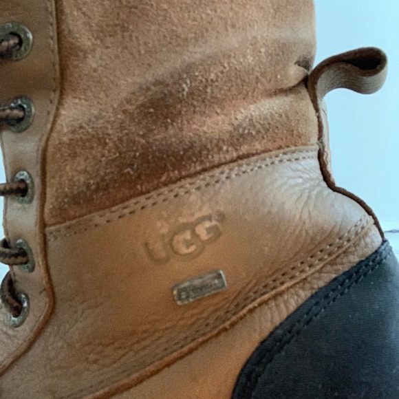 Ugg Winter Boots - Picture 9 of 9